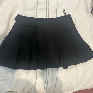 Zara Black Mini Skirt with Pleats